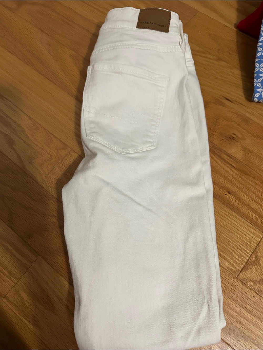 American Eagle Outfitters White Skinny Women’s Jeans—jeggings